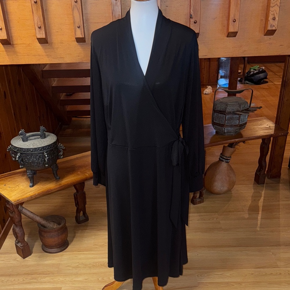 H&M size XL Black Long Sleeve Wrap Dress flattering - Picture 4 of 12